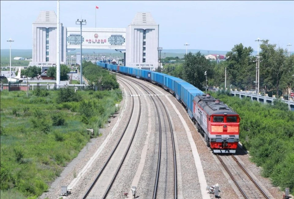 Ķīnas Itālijas dzelzceļa transports